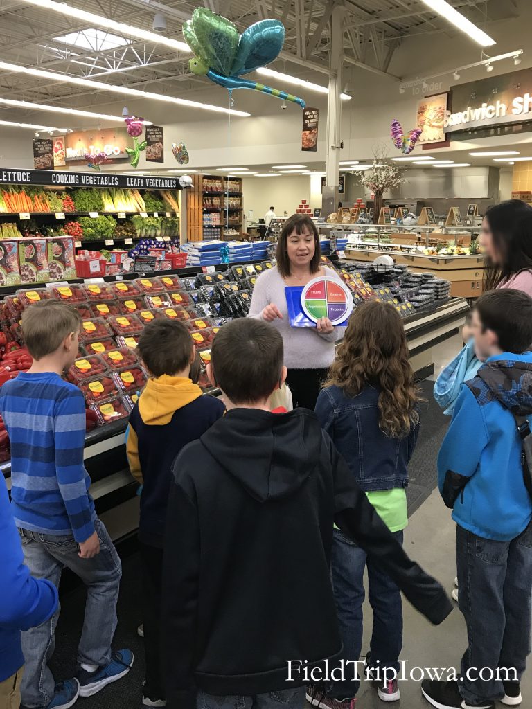 Hy Vee Grocery Store Field Trip Iowa